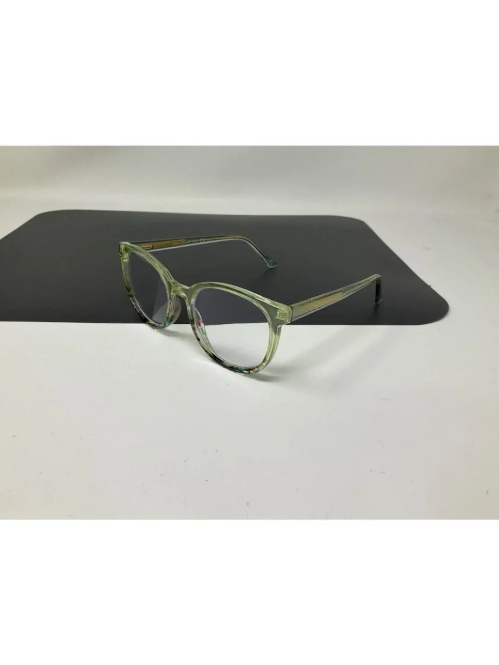 Peepers 3293 That's A Wrap Readers Blue Light Filter & Spring Hinges + 1.50